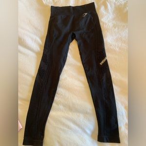 GYMSHARK BLACK SEAMLESS LEGGINGS